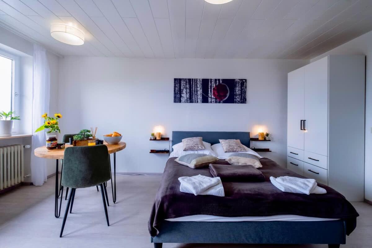 Auszeit Apartment Black Forest: Nature Retreat with Indoor Pool and Sauna Schoenwald im Schwarzwald Exterior photo
